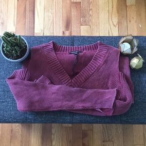 💗Maroon peekaboo shoulder sweater (mod look)💗